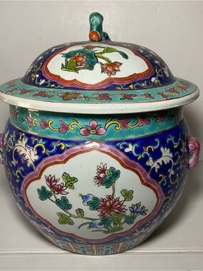 PRICED TO SELL! Traditional Chinese Porcelain Vessel, Kamcheng Vase hand painted